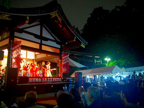 1441234049_photo